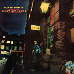 D03 - Ziggy Stardust